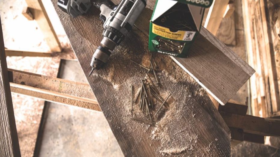 Screws sawdust wood screwdriver